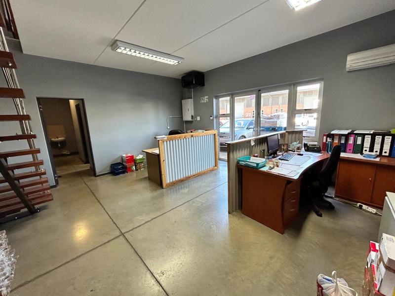 To Let commercial Property for Rent in Greenbushes Eastern Cape